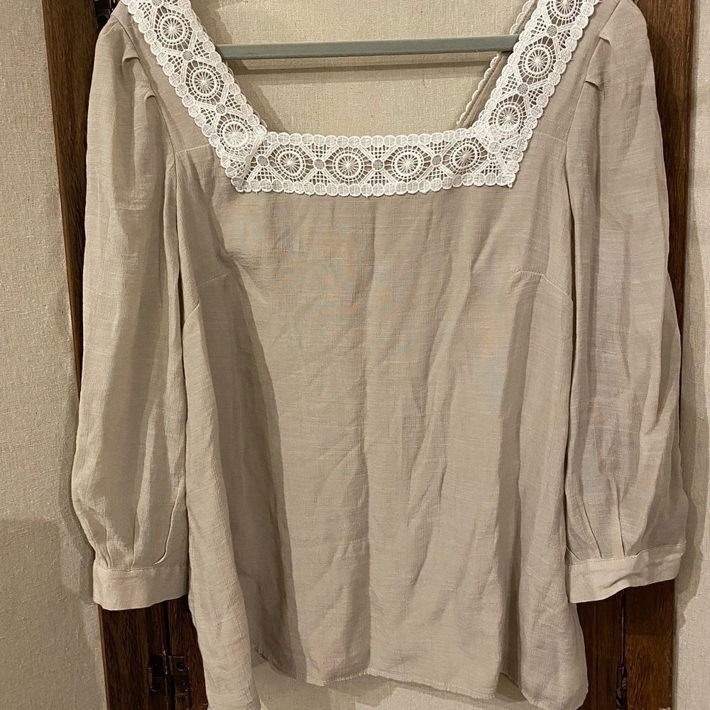 Beige Crochet Trim Three Quarter Sleeve Blouse (L) Nanette Lepore